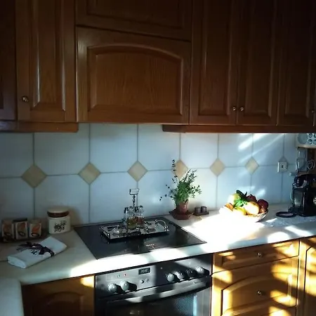 Chrisa' S Country House *