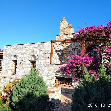 Nyaraló Chrisa' S Country House