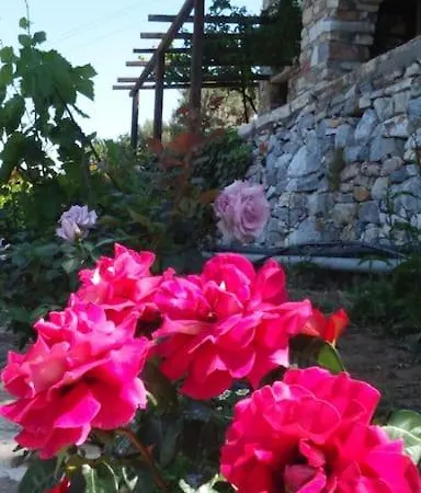 Chrisa' S Country House