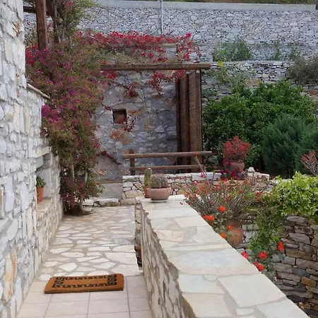 Nyaraló Chrisa' S Country House