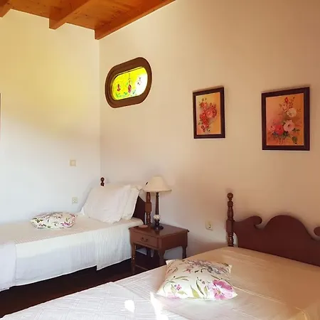 Chrisa' S Country House Nyaraló Naxos City